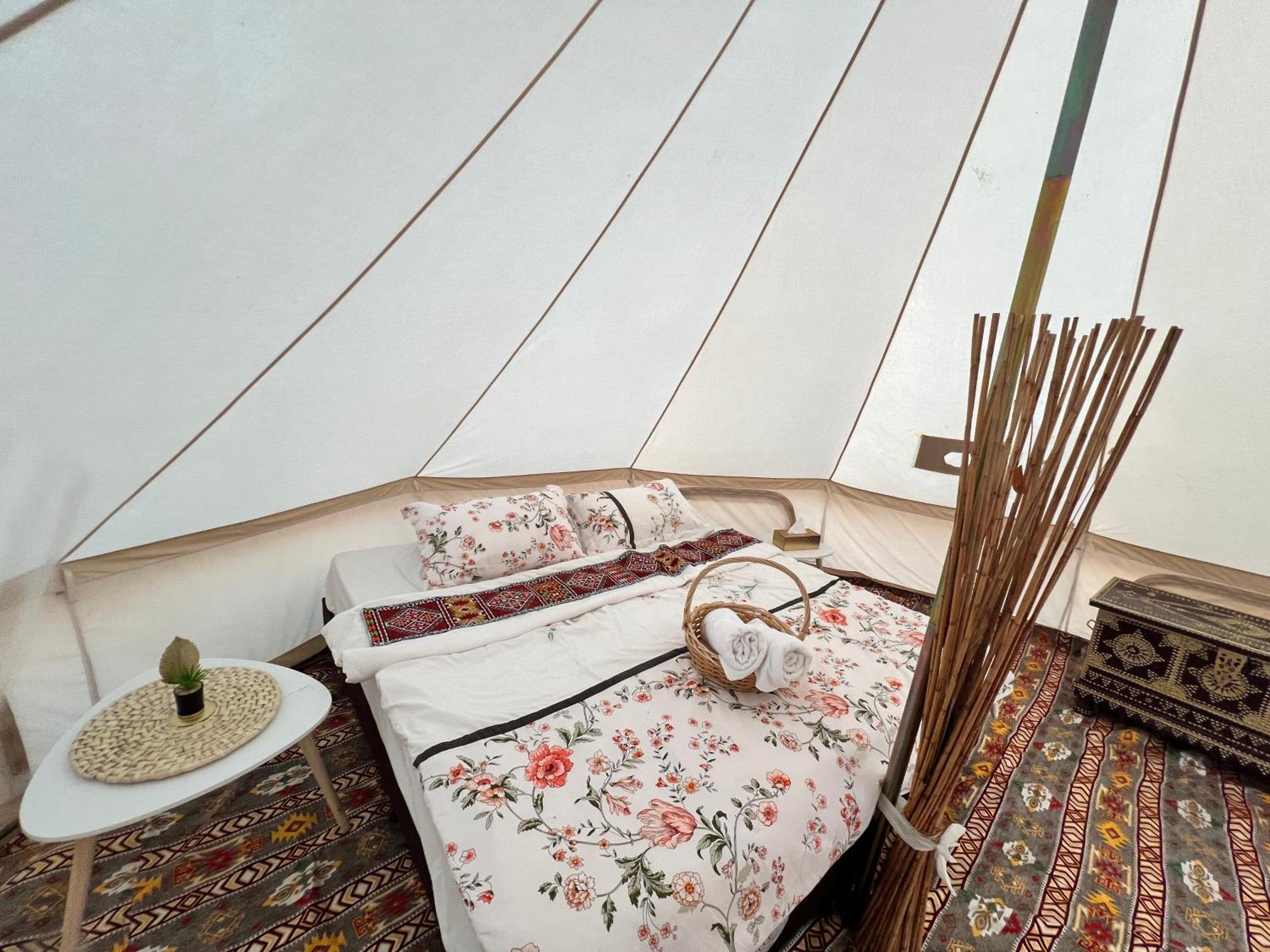 Luxury tent Thousand Stars Desert Camp Bidiya
